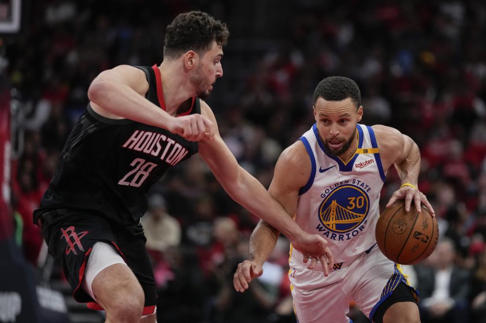 莱万的点球 莱万的点球