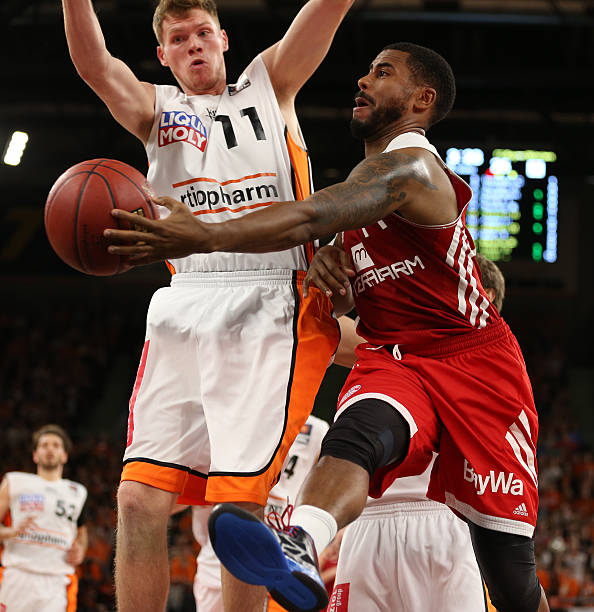 和创造力的 和创造力的